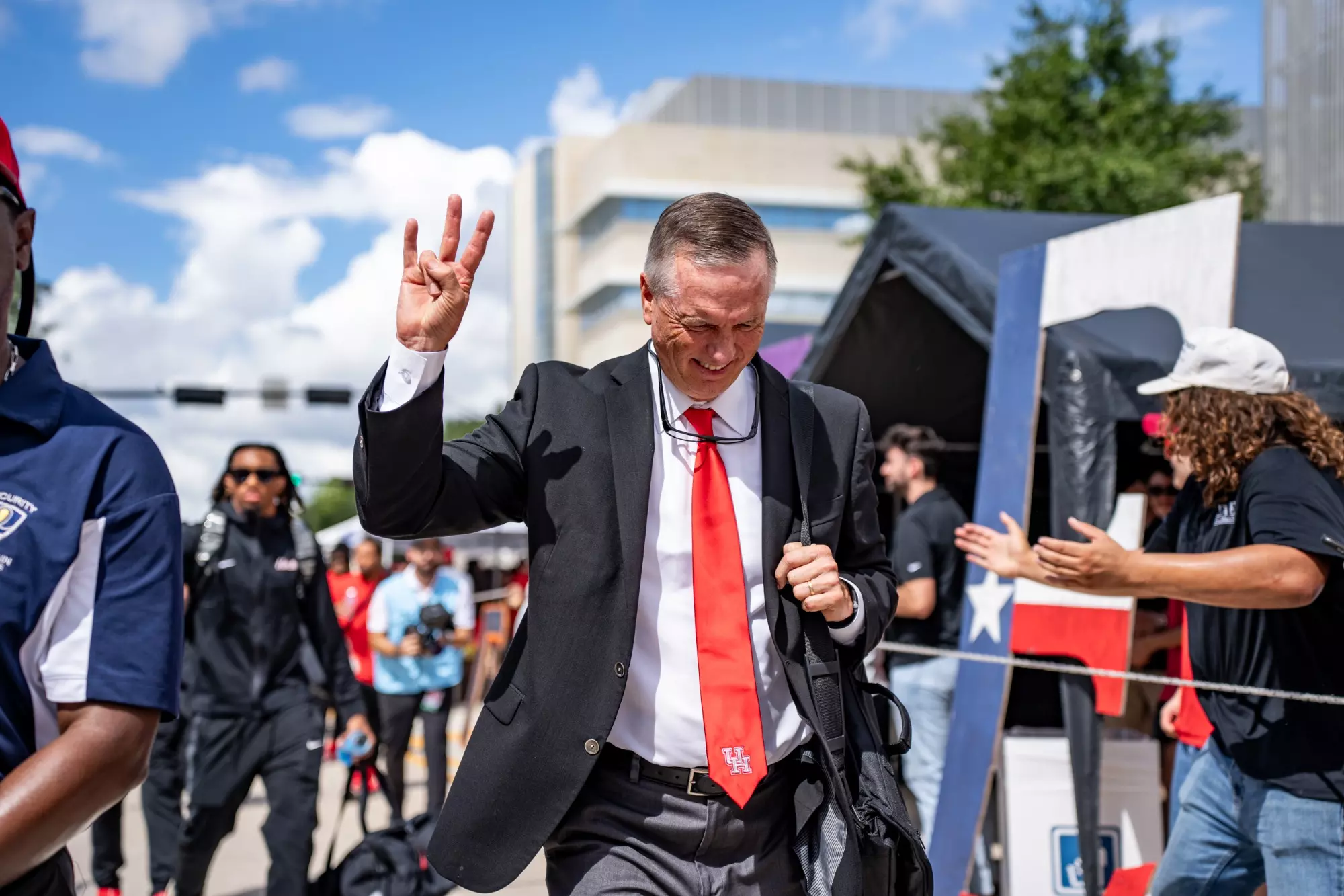 Coach Willie Fritz during the Cougar Walk